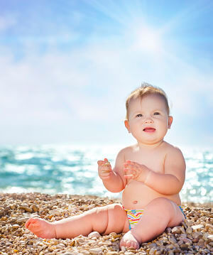 Baby in the sun - use our safety tips for traveling abroad with baby Baby in the sun - use our safety tips for traveling abroad with baby
