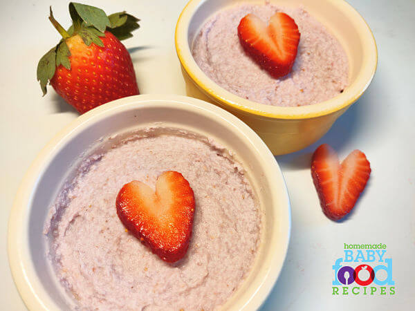 Two bowls of strawberry mousse for baby. This dairy-free dessert is ideal for Valentine's Day or whenever you want to share a treat with your little one.